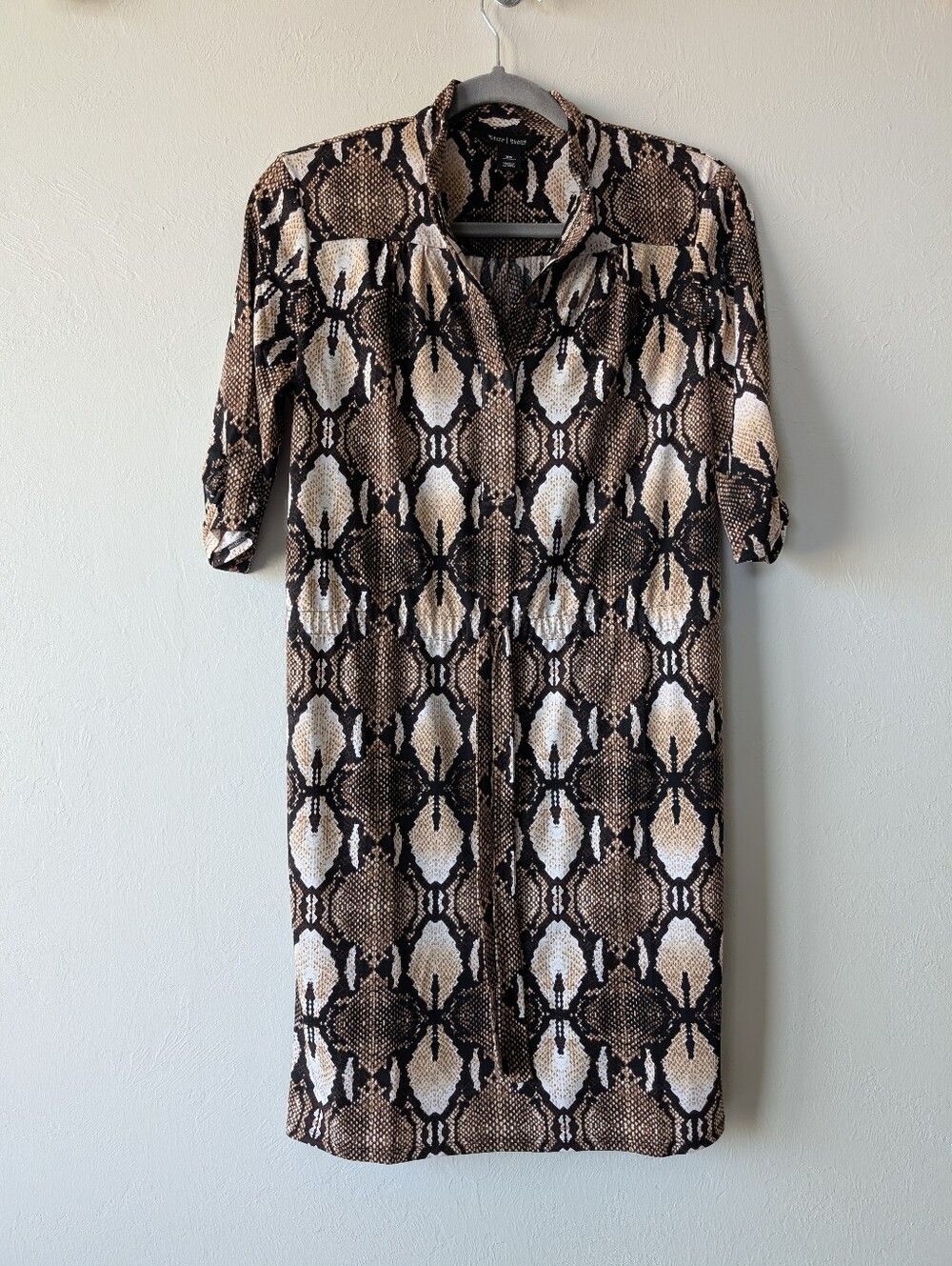 White House Black Market Brown Snake Print Pull-over Dress Size XS Spandex